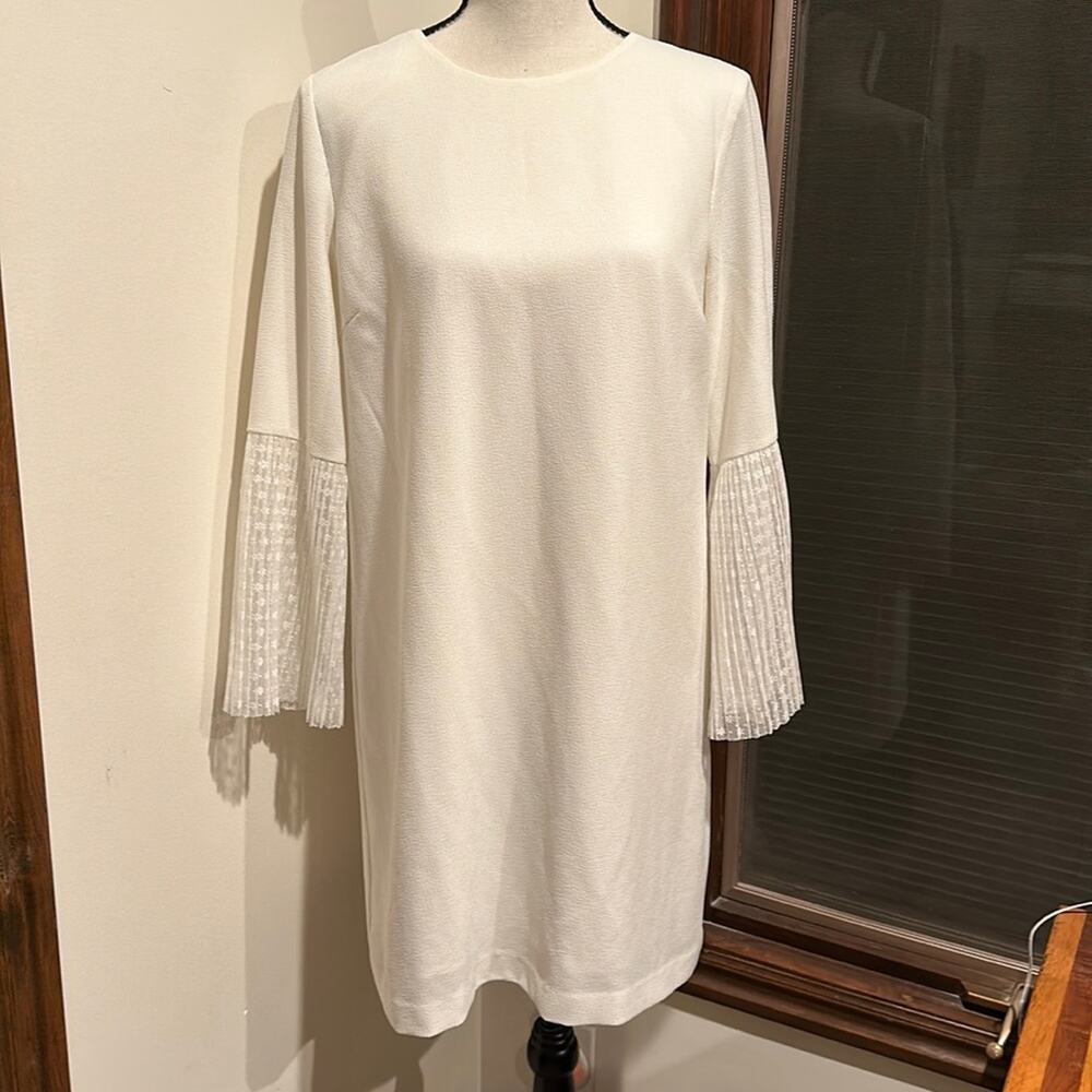 Zara Basics | Dress with lace sleeves Size M